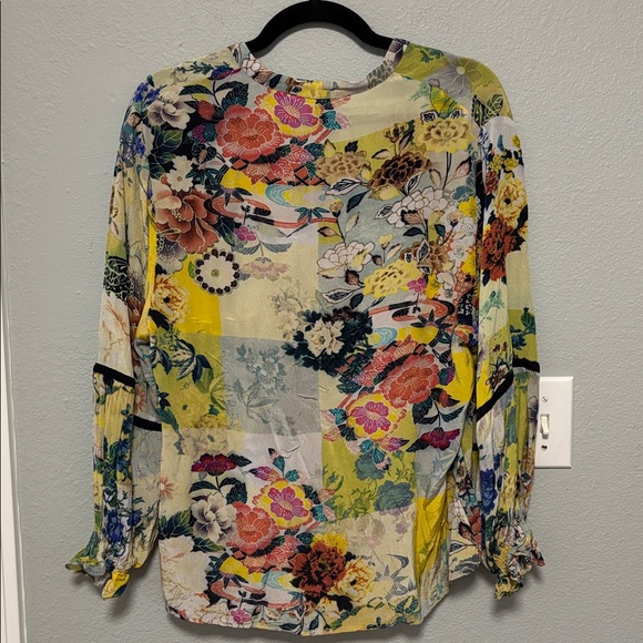Benares Floral Patchwork Women's Top Size: Medium - Picture 4 of 4